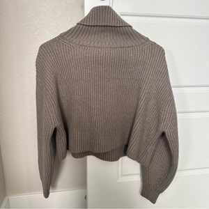 VICI NWT Cropped Turtleneck Knit Sweater Charcoal Grey Cozy Fall Winter Top XS